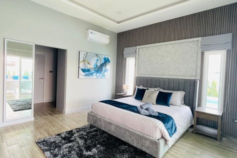 Villa in Hua Hin, Thailand 3 bedrooms № 169966 - photo 5
