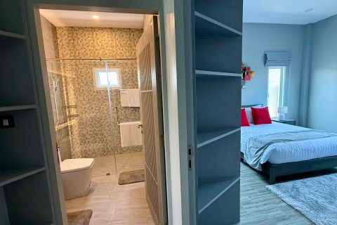 Villa in Hua Hin, Thailand 3 bedrooms № 169966 - photo 2