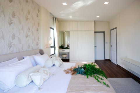 House in Bang Lamung, Thailand 4 bedrooms № 134266 - photo 30