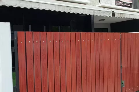 Townhouse in Bangkok, Thailand 3 bedrooms № 139717 - photo 8