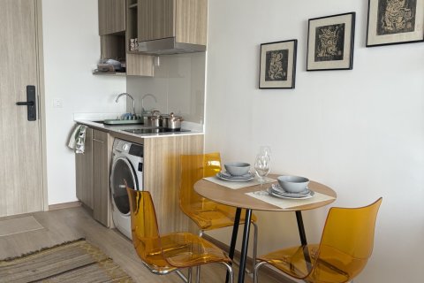 Studio in the Condo in Khlong Toei, Bangkok, Thailand № 139718 - photo 2