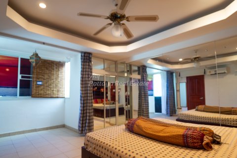 Condo in Bang Lamung, Thailand, 1 bedroom № 205169 - photo 8