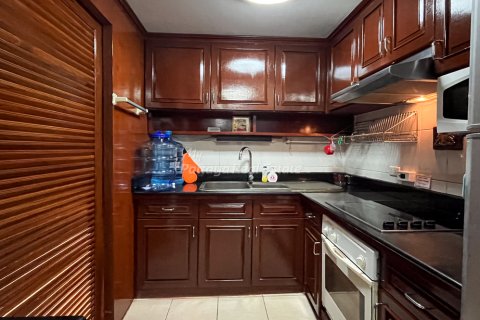 Condo in Bang Lamung, Thailand, 1 bedroom № 205169 - photo 3