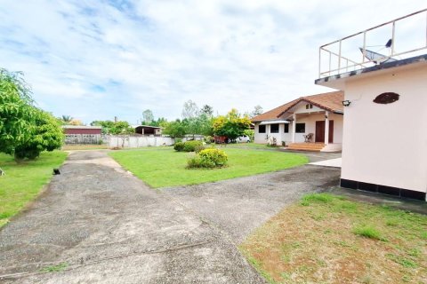Дом в Удонтхани, Таиланд с 8 спальнями  № 152893 - фото 4