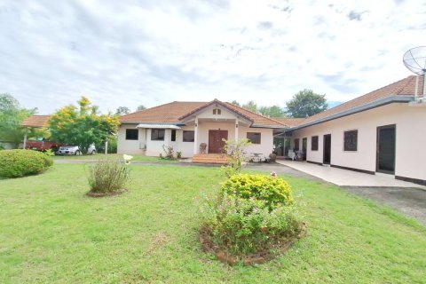 Дом в Удонтхани, Таиланд с 8 спальнями  № 152893 - фото 6