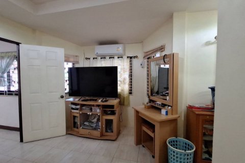 Дом в Удонтхани, Таиланд с 8 спальнями  № 152893 - фото 18