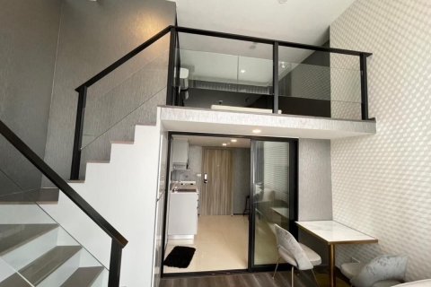 Studio dans le Condo à Chatuchak, Bangkok, Thaïlande  № 139374 - photo 9