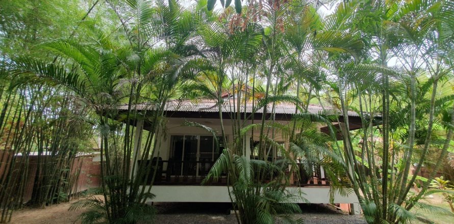 Вилла в Сураттхани, Таиланд с 2 спальнями № 147102