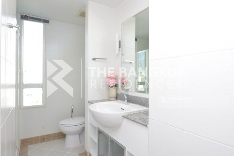Condominio de 2 dormitorios en Bangkok, Tailandia № 209235 - foto 6
