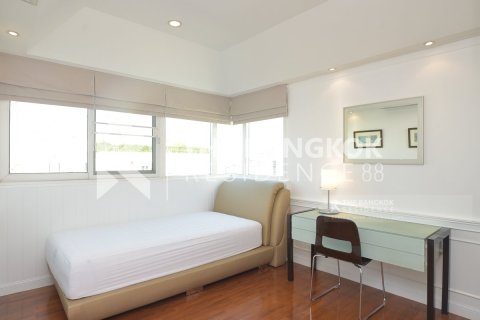 Condominio de 2 dormitorios en Bangkok, Tailandia № 209235 - foto 8