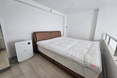 Condominio de 1 dormitorio en Bangkok, Tailandia № 209233 - foto 4