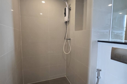 Condominio de 1 dormitorio en Bangkok, Tailandia № 209233 - foto 5