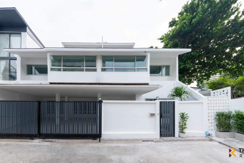 ทาวน์เฮาส์ในกรุงเทพฯ, ประเทศไทย 4 ห้องนอน № 189507