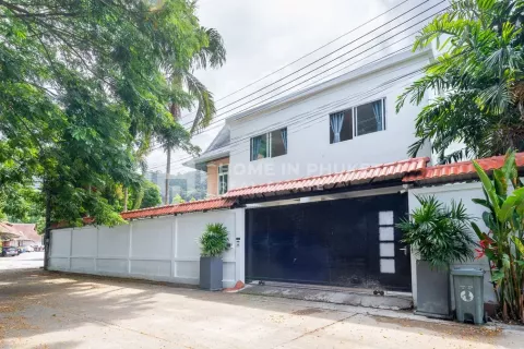 House in Kathu, Thailand 4 bedrooms № 133582 - photo 26