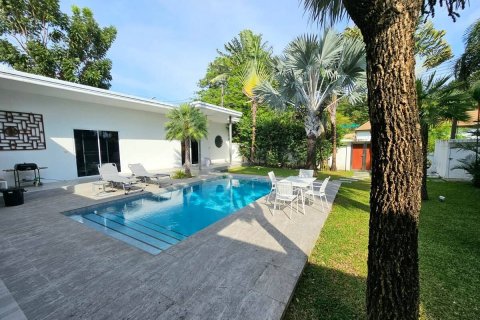 Villa in Phuket, Thailand 4 bedrooms № 137460 - photo 16