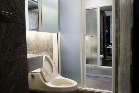 Studio in the Condo in Phaya Thai, Bangkok, Thailand № 137512 - photo 11