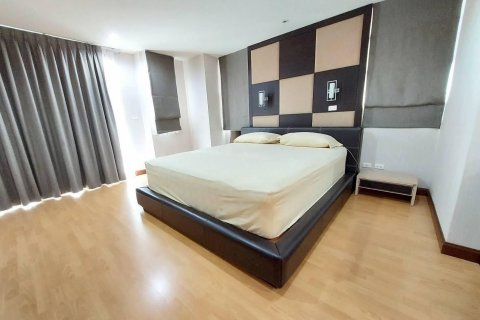 Condo à Khlong Toei, Bangkok, Thaïlande, 2 chambres № 137984 - photo 4