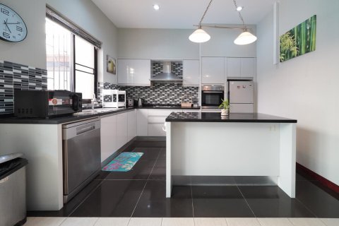 Дуплекс в Паттайе, Таиланд с 7 спальнями  № 137979 - фото 6