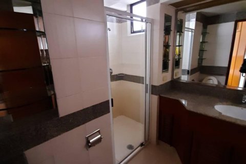 Кондоминиум с 3 спальнями в Клонг Тоэй, Бангкок, Таиланд № 137981 - фото 6