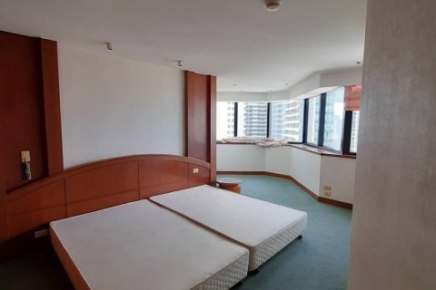 Кондоминиум с 3 спальнями в Клонг Тоэй, Бангкок, Таиланд № 137981 - фото 7