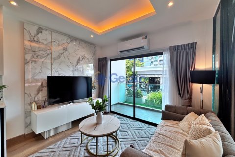 Condo in Pattaya, Thailand, 1 bedroom  № 195846 - photo 3