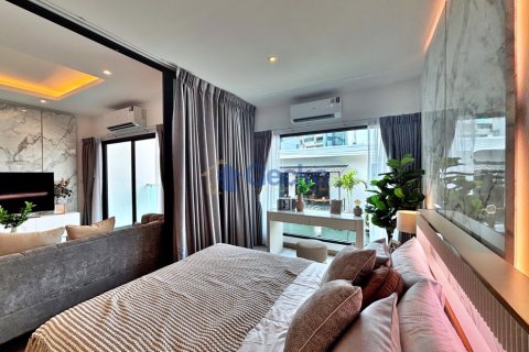 Condo in Pattaya, Thailand, 1 bedroom  № 195846 - photo 8