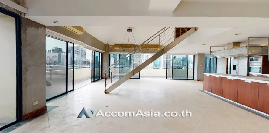 Penthouse in Watthana, Bangkok, Thailand 4 Schlafzimmer № 215162