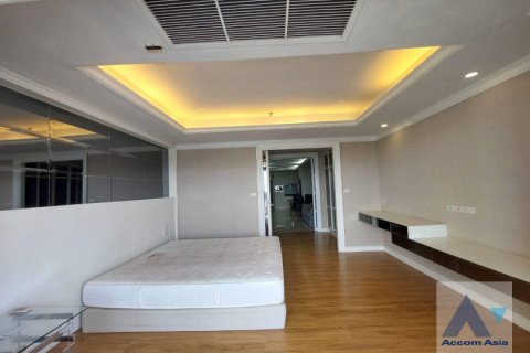 Eigentumswohnung in Bang Rak, Bangkok, Thailand, 1 Schlafzimmer № 219260 - Foto 2