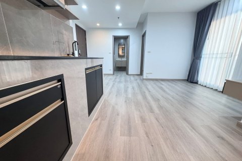 Condo in Bangkok, Thailand, 2 bedrooms  № 158207 - photo 3