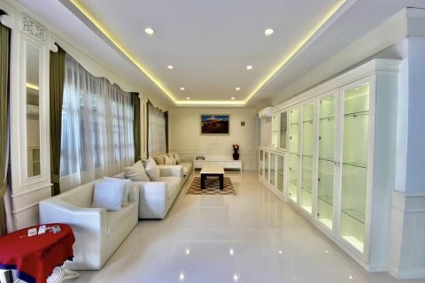 Вилла в Кату, Таиланд с 4 спальнями  № 114109 - фото 3