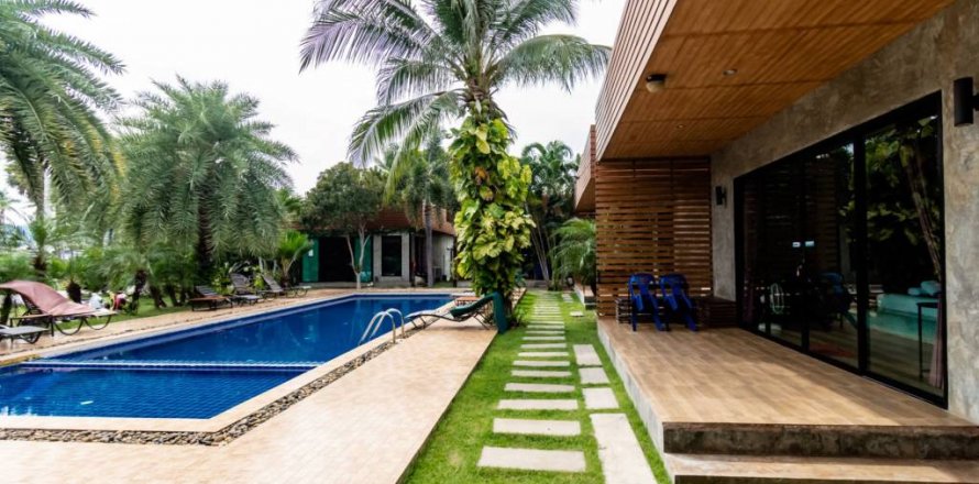 Hôtel à Pran Buri, Thaïlande 1000 m2 № 114108