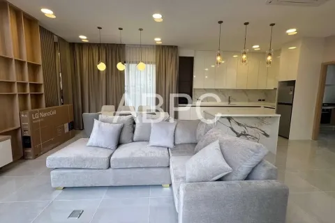 Casa de 4 dormitorios en Pattaya, Tailandia № 212108 - foto 10