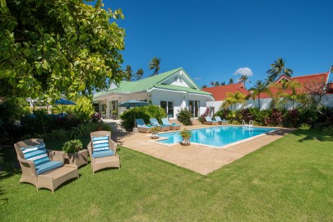 Villa in Ko Samui, Thailand 3 bedrooms № 164402 - photo 8
