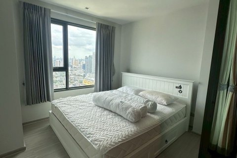 Кондоминиум с 2 спальнями в Чатучаке, Бангкок, Таиланд № 164406 - фото 2