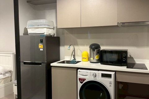 Кондоминиум с 2 спальнями в Чатучаке, Бангкок, Таиланд № 164406 - фото 4