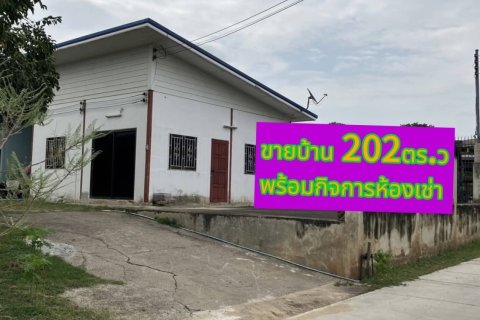 House in Nakhon Ratchasima, Thailand 8 bedrooms № 164407