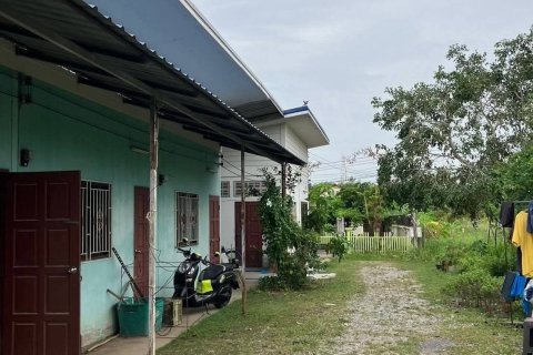 House in Nakhon Ratchasima, Thailand 8 bedrooms № 164407 - photo 4