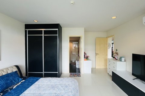 Condo à Kathu, Thaïlande, 2 chambres № 164408 - photo 12