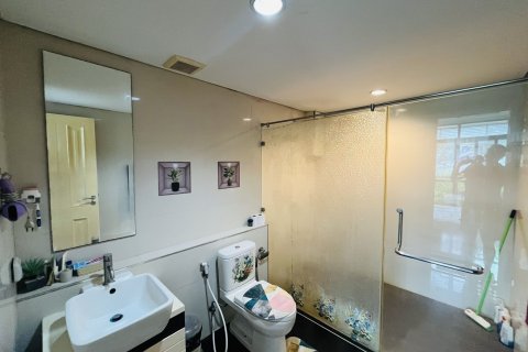 Condo à Kathu, Thaïlande, 2 chambres № 164408 - photo 13