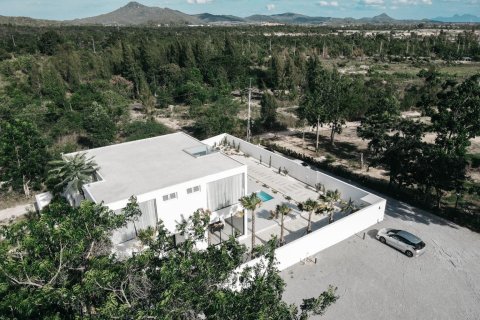 Вилла в Хуа Хине, Таиланд с 4 спальнями  № 169772 - фото 21