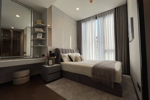 Condo in Bangkok, Thailand, 3 bedrooms  № 181095 - photo 17