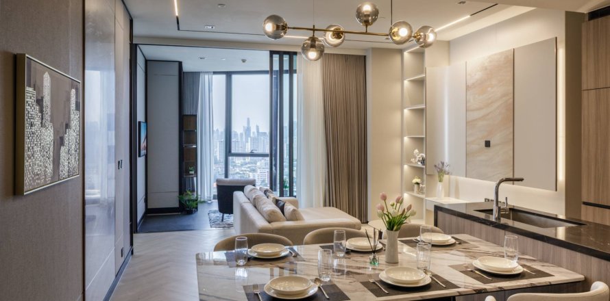 Condo in Bangkok, Thailand, 3 bedrooms  № 181095