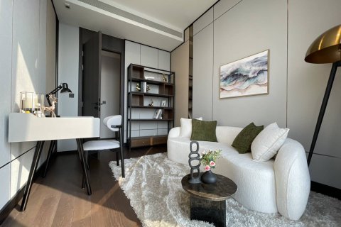 Condo in Bangkok, Thailand, 3 bedrooms  № 181095 - photo 11