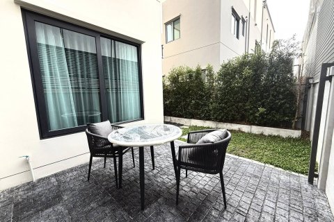 House in Bangkok, Thailand 4 bedrooms № 181099 - photo 14