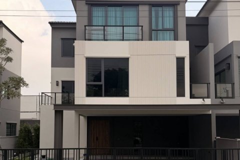 House in Bangkok, Thailand 4 bedrooms № 181099 - photo 15
