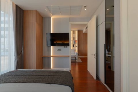 Condo in Bangkok, Thailand, 2 bedrooms  № 181096 - photo 14