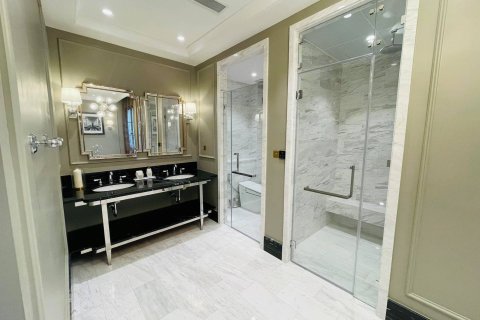 House in Bangkok, Thailand 4 bedrooms № 181100 - photo 25