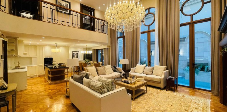 House in Bangkok, Thailand 4 bedrooms № 181100