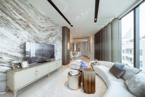 Condo in Bangkok, Thailand, 2 bedrooms  № 181097 - photo 3