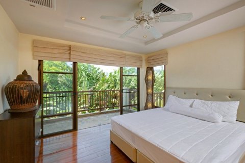 Вилла в Пхукете, Таиланд с 5 спальнями  № 140412 - фото 12